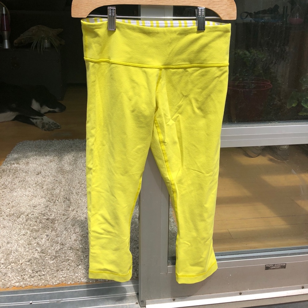 Lululemon Wonderunder yellow crops